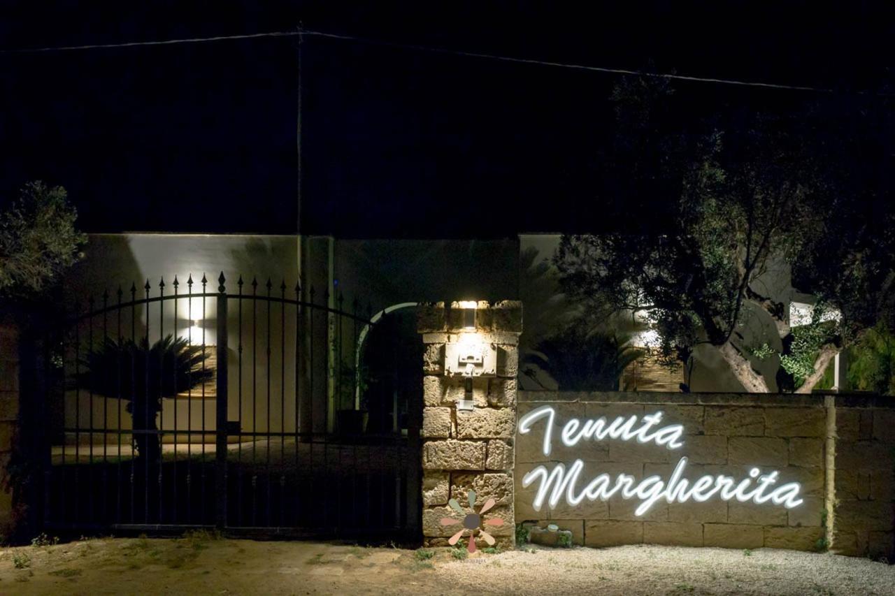 Agriturismo Tenuta Margherita Torre Lapillo Exterior foto